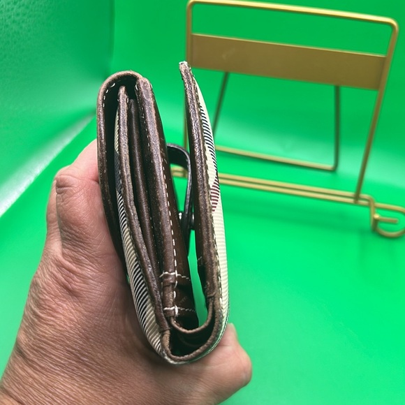 Burberry blue label wallet& coin pouch - Picture 10 of 17